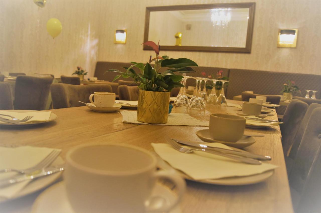 Hotel Stadtvilla Laux Merzig Buitenkant foto