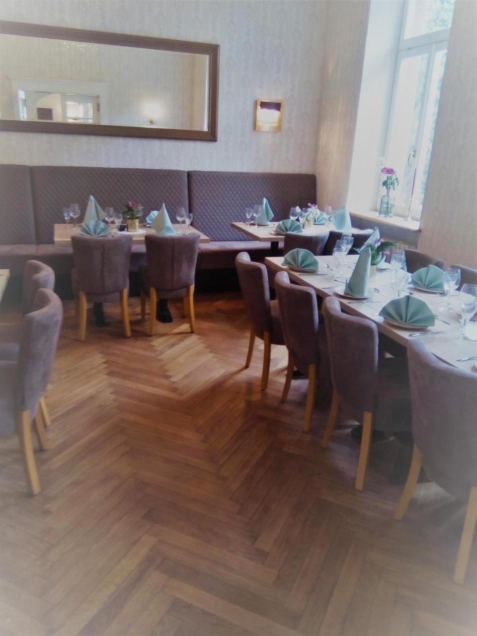 Hotel Stadtvilla Laux Merzig Buitenkant foto